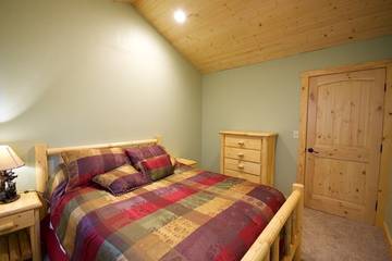 Vacation Home for 6 Guests in Bijou Park, South Lake Tahoe, Picture 4