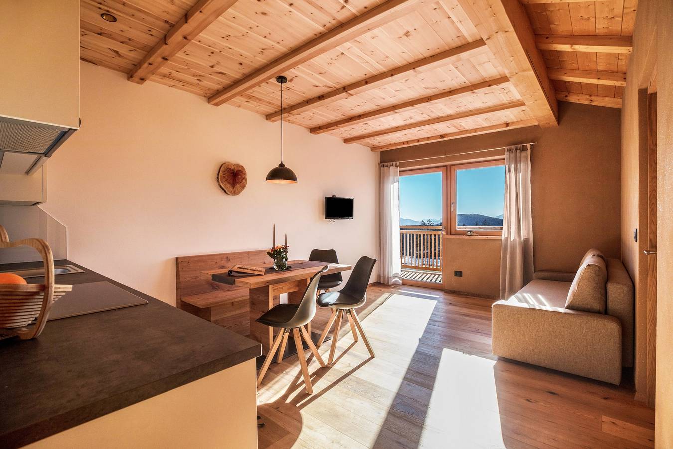 Ganze Wohnung, Ferienwohnung "Ulme" mit Bergblick, Garten, Balkon und Wlan in St. Felix, Unsere Liebe Frau im Walde-St. Felix