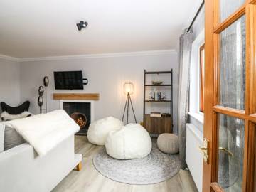 Cottage for 8 People in Lecht, Cairngorms National Park, Photo 2