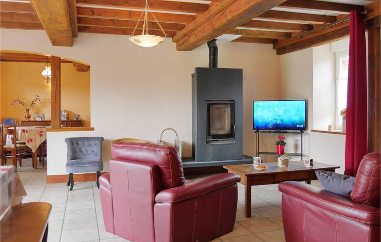 Cozy 125m² Apartment Near Saint-Lô-d'Ourville in Port-Bail-sur-Mer, Côte de la Déroute