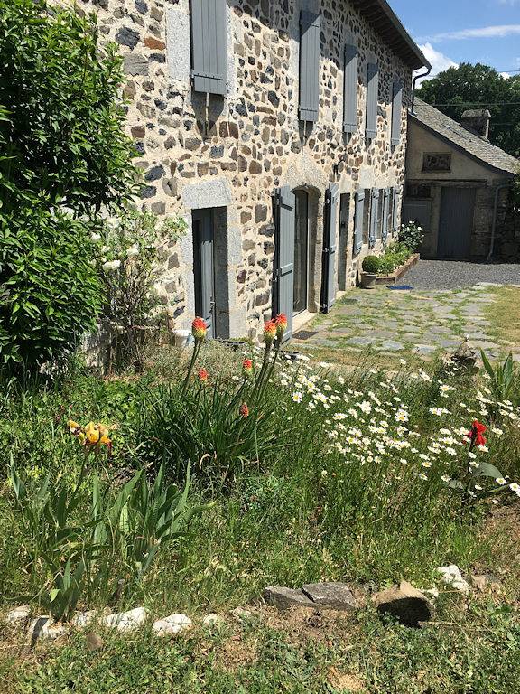 Gîte pour 8 personnes, avec terrasse et jardin dans L'Aubrac - 2