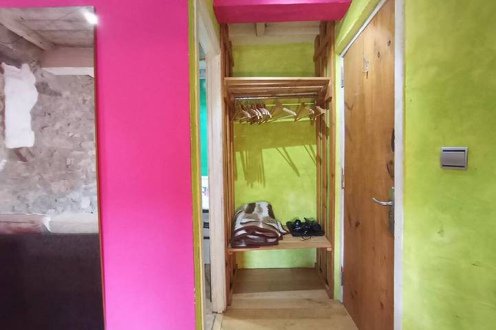 Appartement entier, Pink Double Room - Private Bathroom - Cartes in Cartes, Côte Cantabrienne