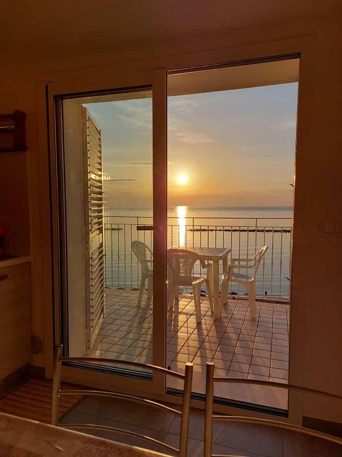 Appartamento intero, One-Bedroom Apartment in Villa Rosa, Provincia di Teramo