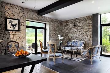 Villa for 6 Guests in Grésy-sur-Aix, Chambéry region, Picture 1