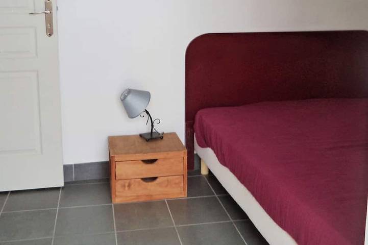 Gîte pour 4 personnes, avec piscine et terrasse à Mirabel - 4