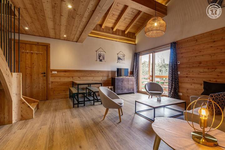 Le Petit Chalet in Montvalezan, Albertville region