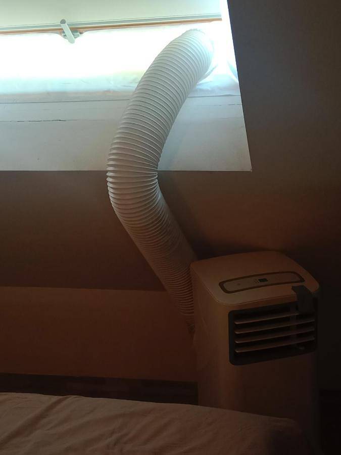 Location de vacances pour 2 personnes, avec jardin ainsi que vue et terrasse à La Croix-en-Touraine - 2