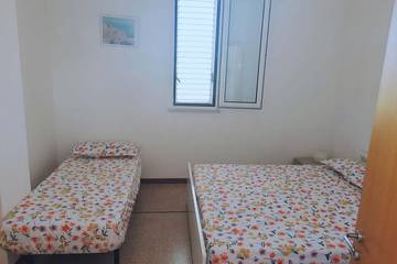 Villa for 12 Guests in Defensola, Gargano, Picture 2