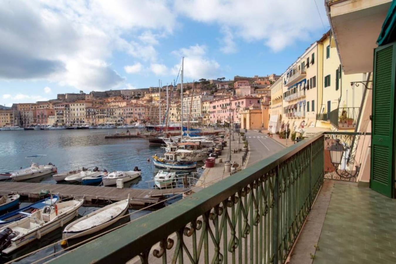 Apartamento vacacional entero, Il Veliero - Appartamento Il Veliero Vista Darsena in Portoferraio, Elba