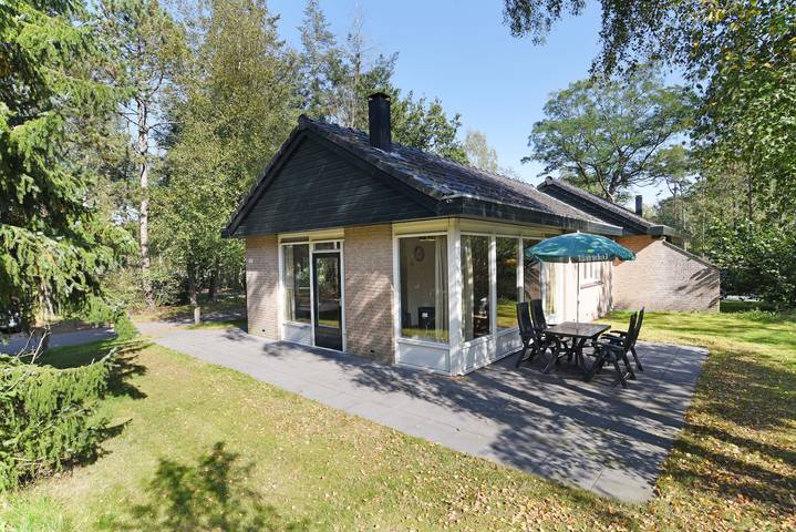 Bungalow voor 4 personen, met balkon/terras en terras in Apeldoorn Gemeente