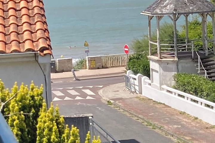Location de vacances pour 11 personnes, avec jardin et balcon dans Thalazur (Royan)