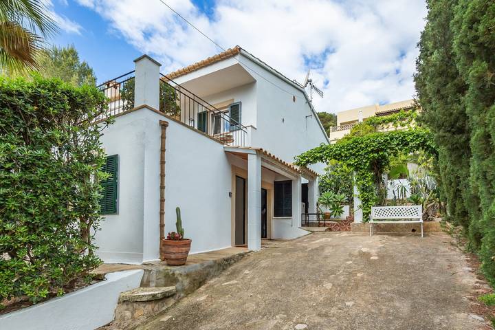 Villa 'Polina' mit Bergblick, Wlan und Klimaanlage in Costa de Canyamel, Capdepera
