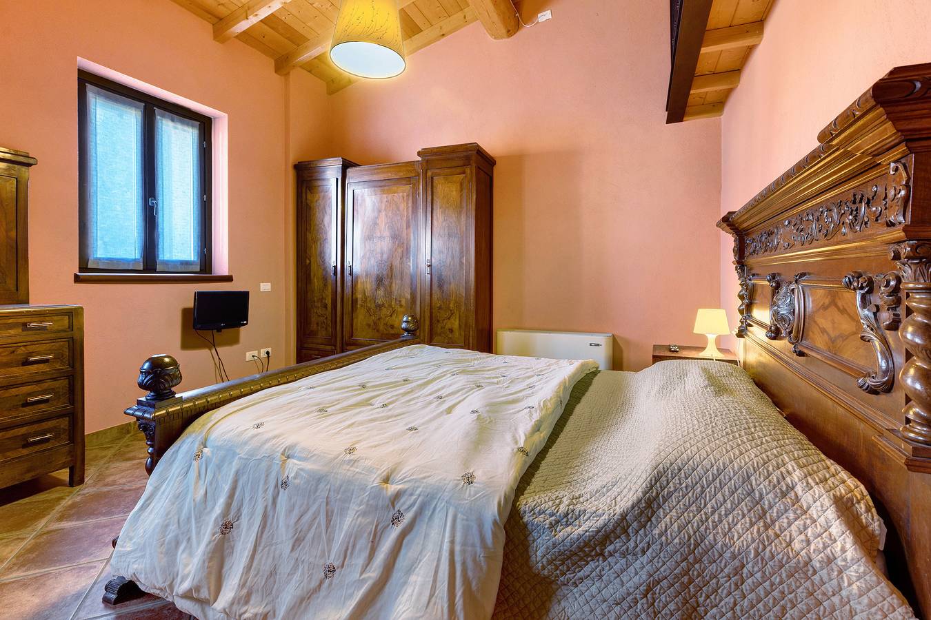 Zimmer 'Amilcare' mit gemeinsamer Terrasse, Wi-Fi und Klimaanlage in Cavriana, Mantua Provinz