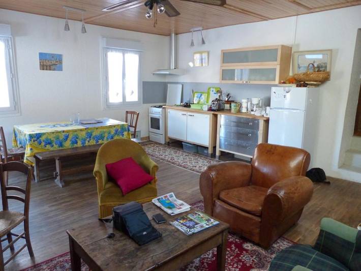 Location de vacances pour 4 personnes, avec jardin et vue, adapté aux familles à Saint-Projet-de-Salers