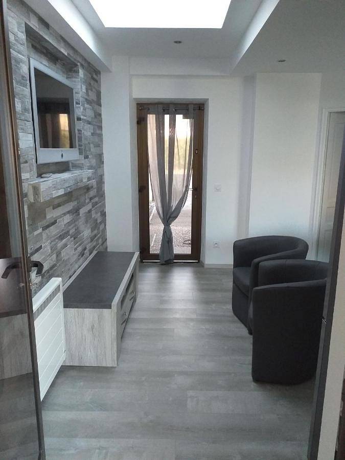 Location de vacances pour 2 personnes, avec piscine ainsi que vue et jardin à Sélestat