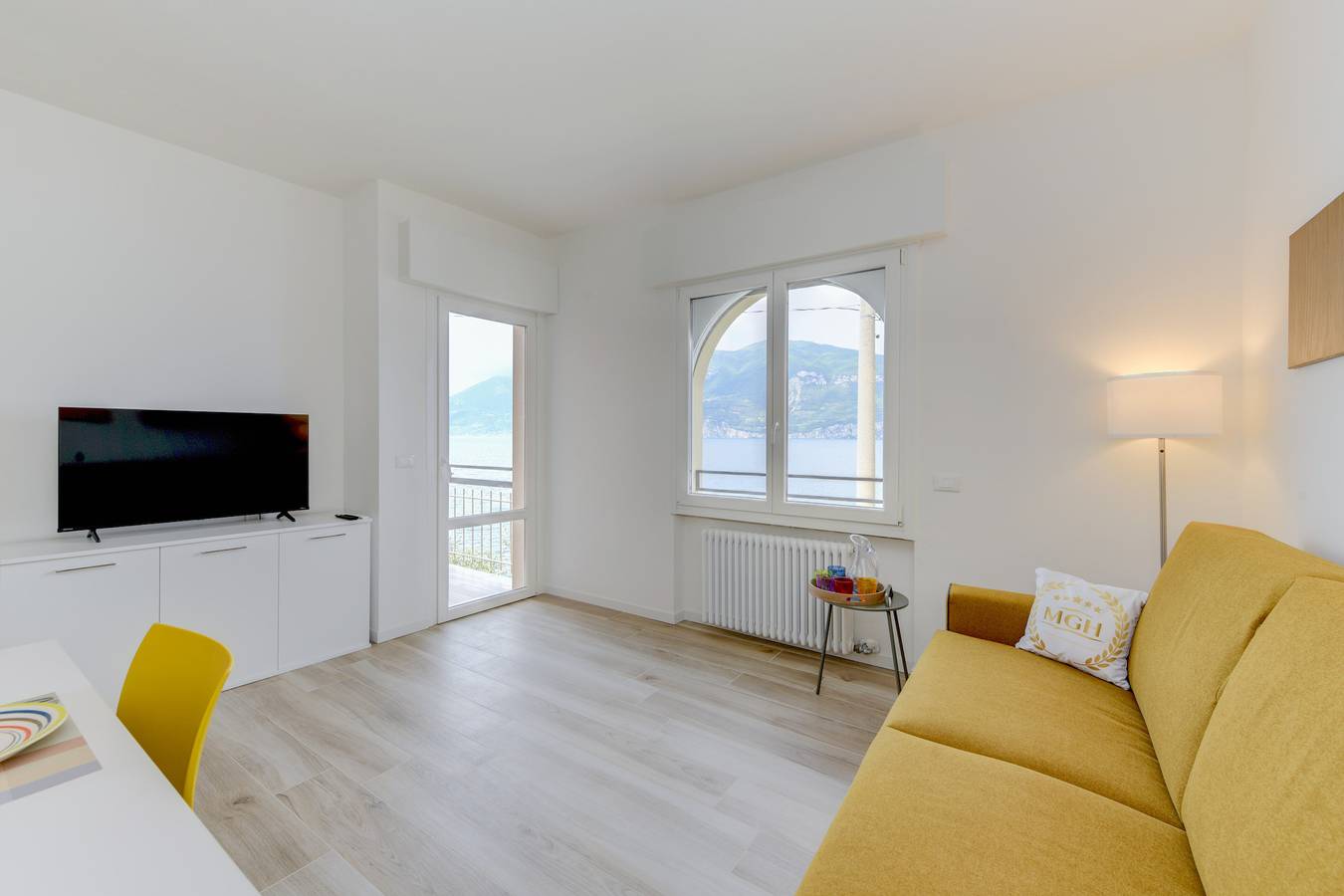Entire apartment, Mgh- Peler del Garda Lakeview Apartment in Brenzone, Garda Mountains