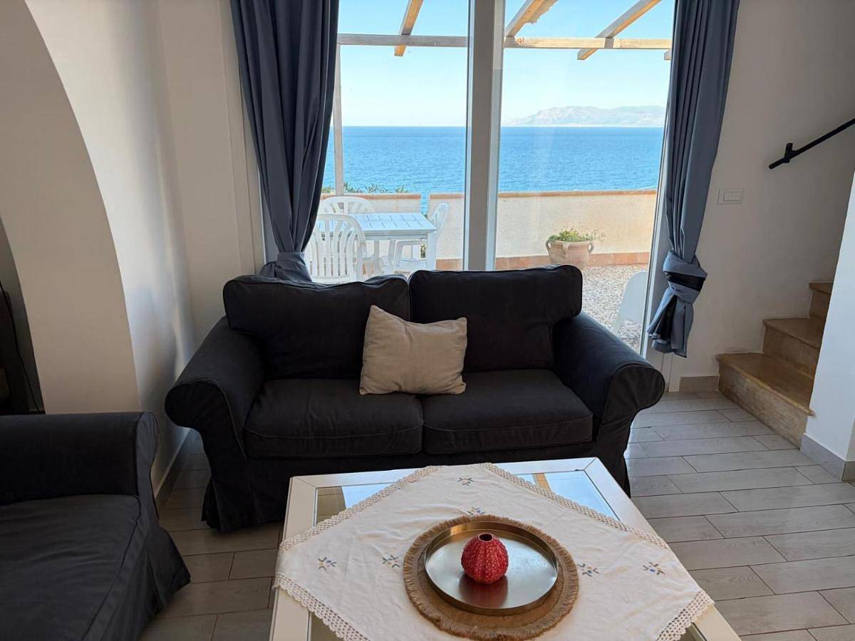 Villa Costanza in Zarbo di Mare, San Vito Lo Capo