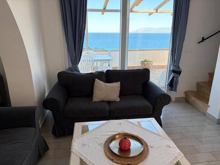 Villa pour 7 personnes, avec Balcon et Terrasse ainsi que Jardin et Piscine à San Vito Lo Capo - 3