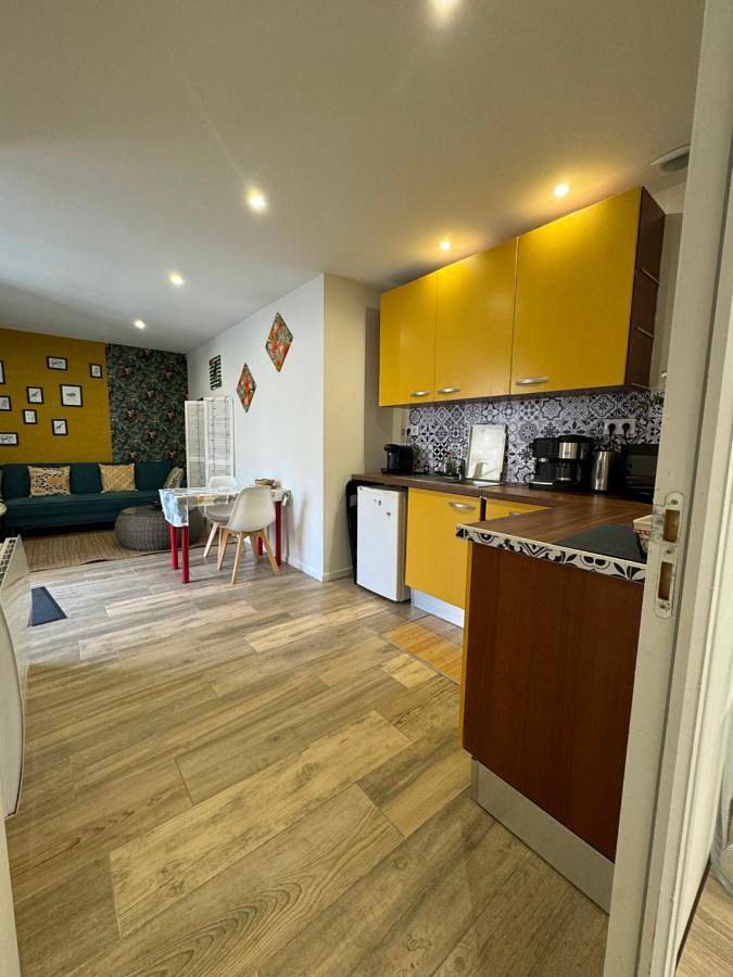 Gîte pour 4 personnes, avec terrasse dans Pirou-Plage - 3