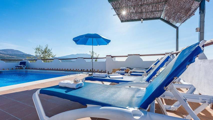 Casa rural para 8 personas, con piscina y balcón/terraza en Periana - 2