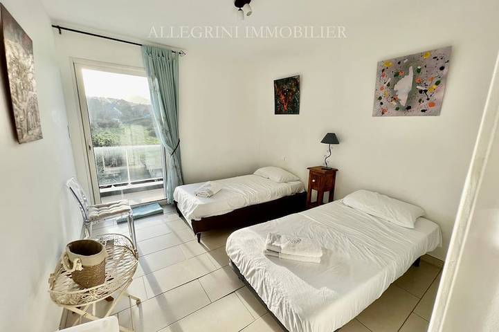 Villa pour 6 personnes, avec jardin et balcon à Monticello - 4