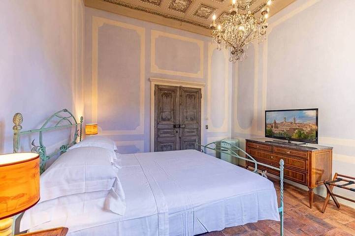 Rinaldi Guest Room with indoor pool in Città della Pieve, Province de Pérouse
