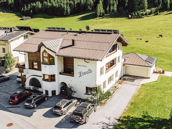 Ferienhaus für 5 Personen, mit Balkon und Garten sowie Sauna in Galtür