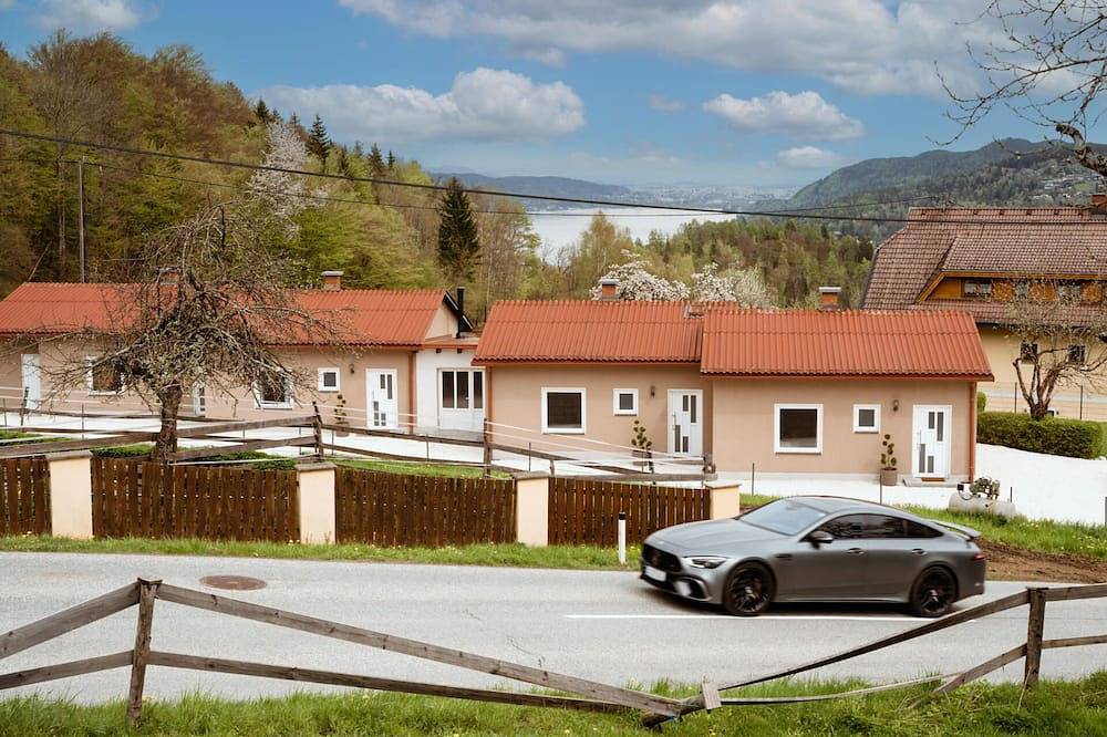 Pyramidenkogel Lodge Ferienhaus mit Seeblick in Keutschach am See, Klagenfurt-Villach