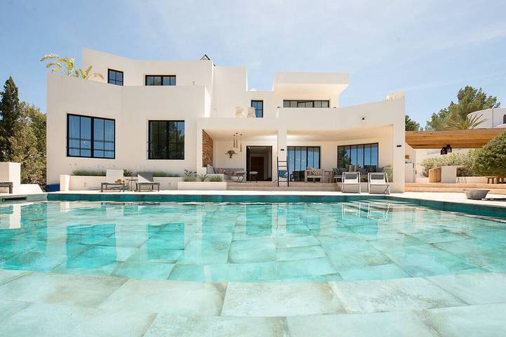Villa for 10 people, with garden in Cala Tarida