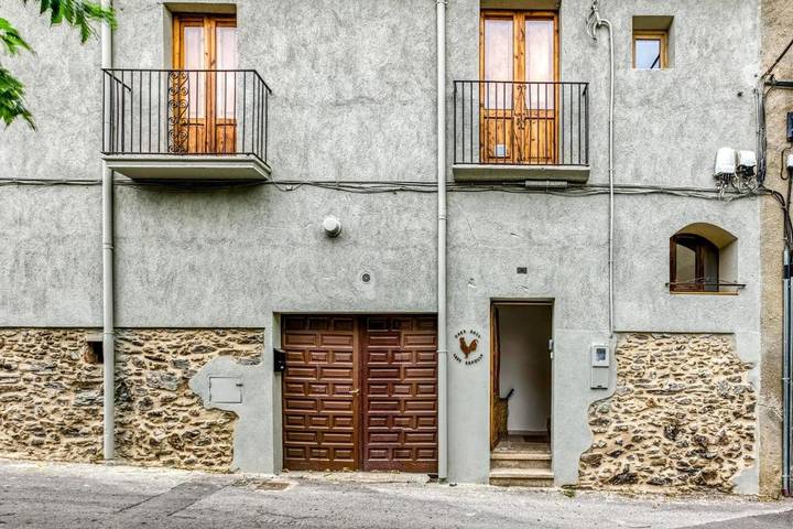 Location de vacances pour 8 personnes, avec jardin à Espolla - 4