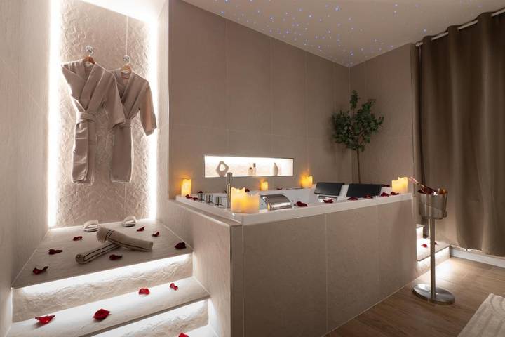 Hôtel pour 2 personnes, avec jacuzzi à Noisy-le-Sec - 3