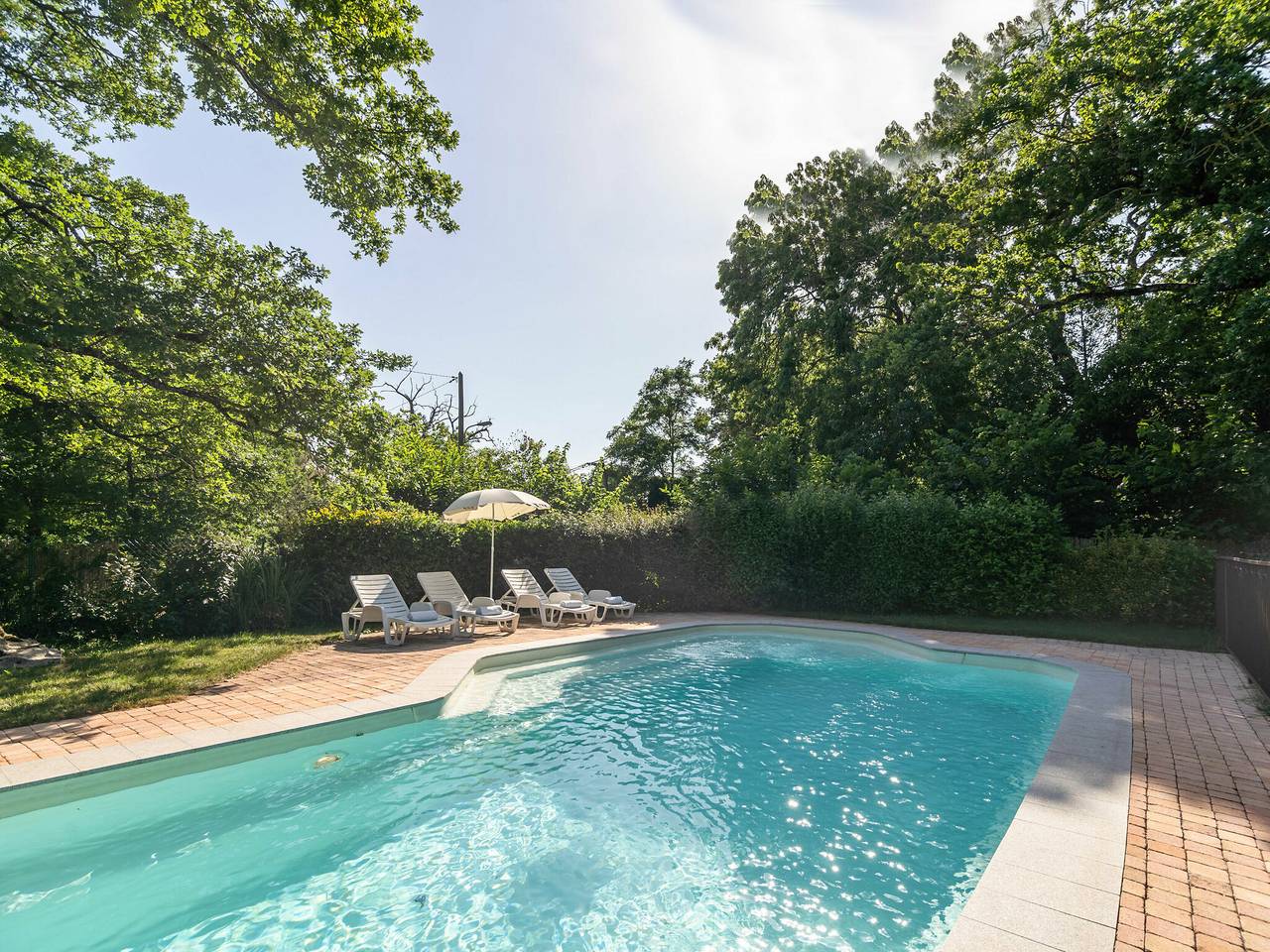 Steinhaus in St Denis mit Pool & Aussicht in Saint-Denis (Aude), Carcassonne und Umgebung