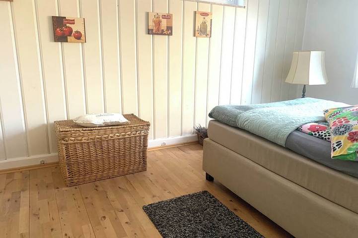 Ganze Wohnung, Gemütliche 2 Zimmer FeWo mit Xxl Garten im Zentrum von Bad Schwartau, Ostseenah! in Bad Schwartau, Ostholstein