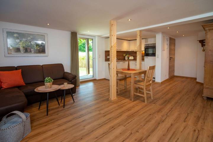 Hütte für 2 Personen, mit Terrasse und Garten, mit Haustier in Pfronten