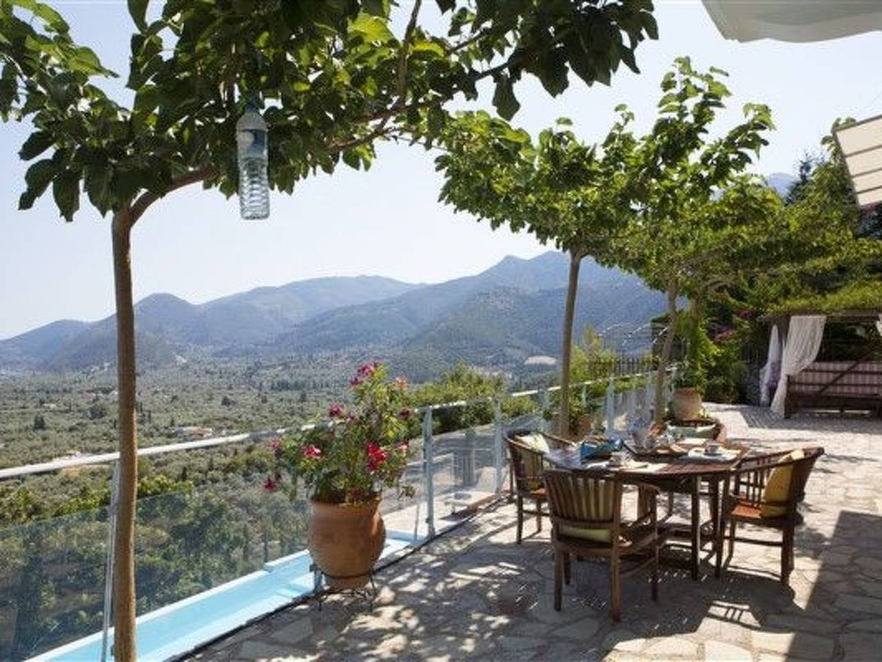 Finca "Iris" mit Infinity-Pool in Nydri, Griechenland