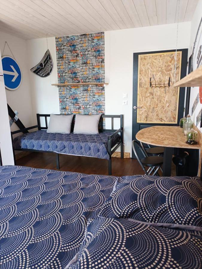 Deluxe Room (2 Adults + 1 Child) in Digoin, Région de Charolles