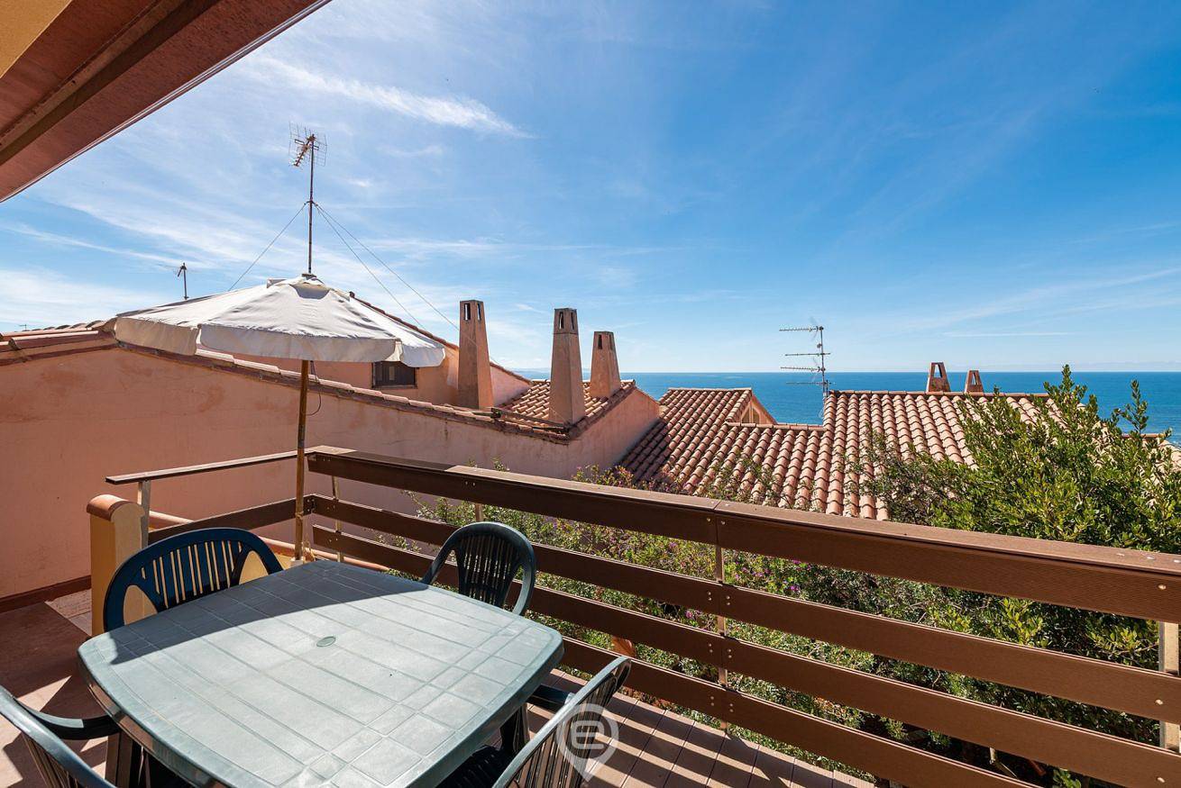 Entire apartment, Coastal Apartments - Dream in Funtana Meiga, Sardinia