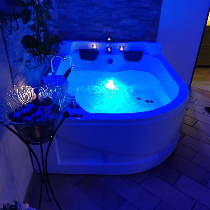 Chambre d’hôte pour 6 personnes, avec piscine ainsi que vue et jardin à Arezzo - 3