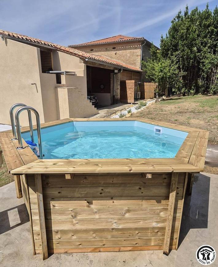 Gîte pour 6 personnes, avec piscine et jardin à Beauteville