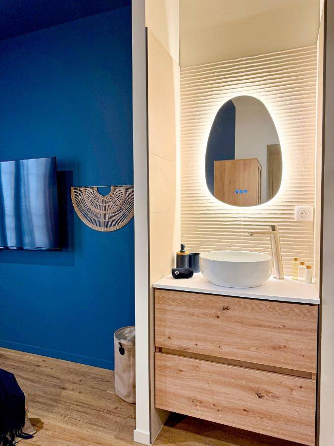 Appartement entier, Appart City break Chic Cosy Wifi Caen Hyper centre in Caen, Région de Caen