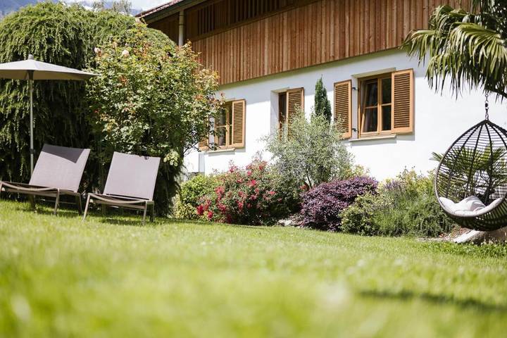 Ferienwohnung für 3 Personen, mit Garten und Ausblick in Marling - 2