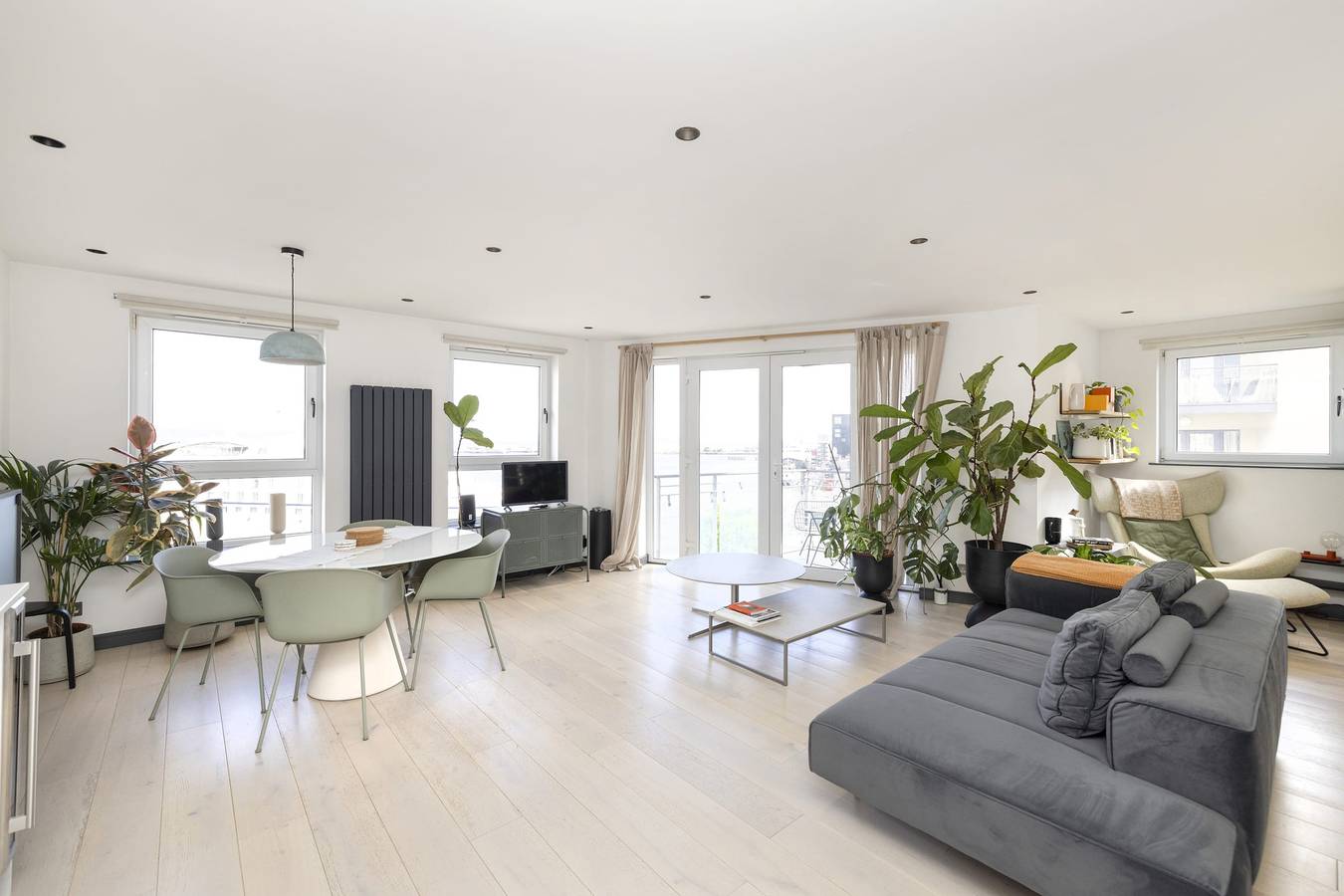 Entire apartment, Fabulous Apartment with Bay View Terrace in Leith, Edinburgh