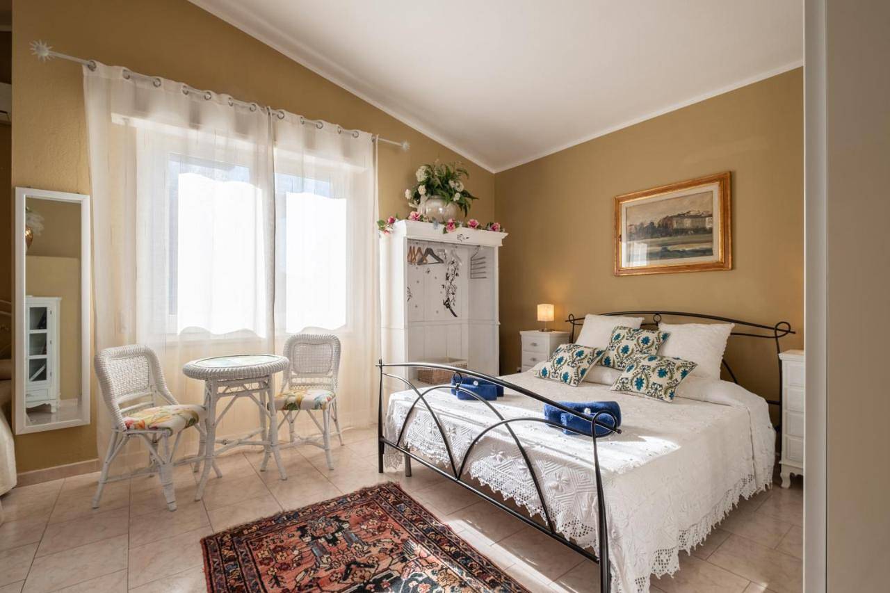 Elegante Villa Lu' centro Città a 10 minuti dal mare in Sant'Alenixedda, Cagliari