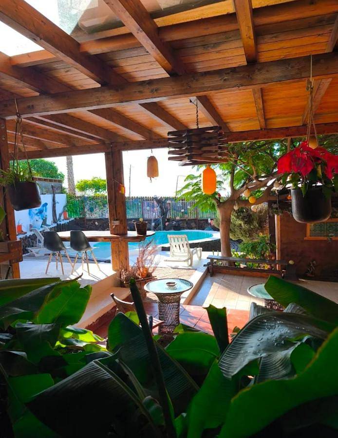 Villa pour 2 personnes, avec vue ainsi que piscine et jardin dans Lanzarote