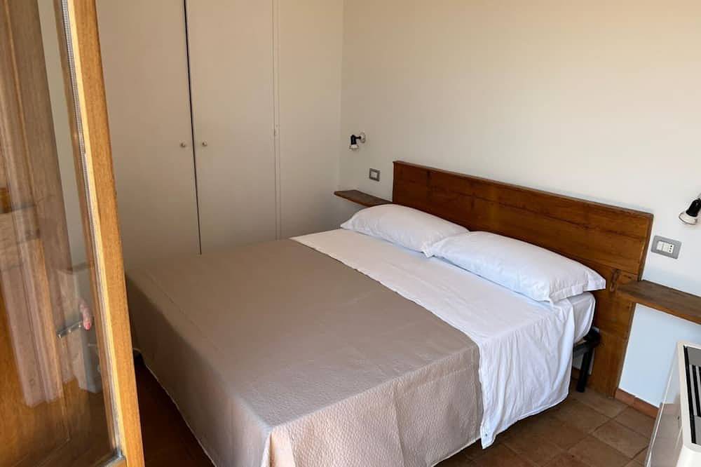 Entire apartment, Two Bedroom Apartment in Tropea, Vibo Valentia Province