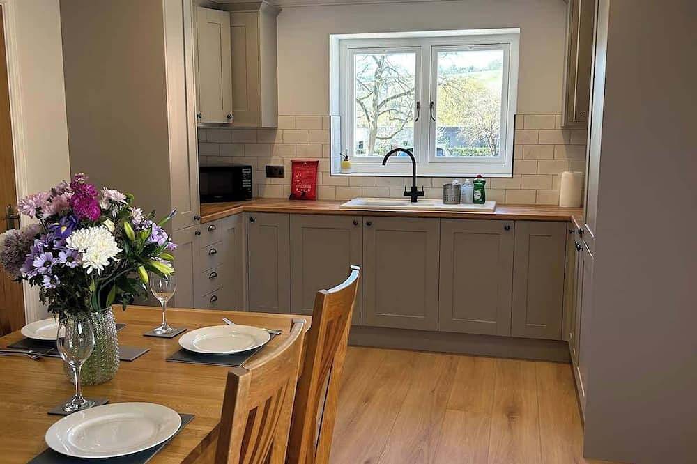 Goring River Retreat with Gym and Wellness area in Goring, North Wessex Downs