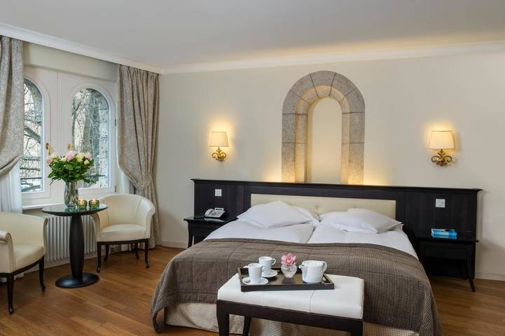 Hôtel pour 3 personnes, avec piscine ainsi que sauna et jardin à Lausanne - 3