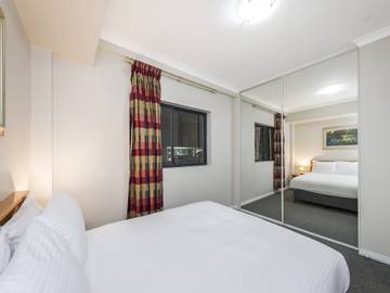 Gîte pour 4 personnes, avec piscine ainsi que balcon et balcon/terrasse, adapté aux familles à Perth