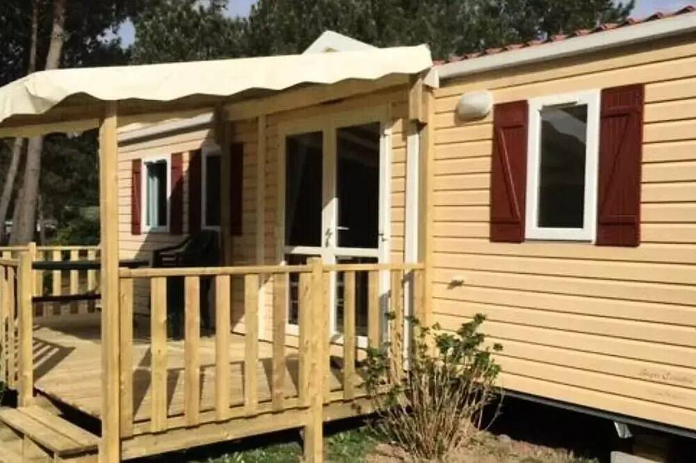 Static Caravan for 8 People in Carnac, Lorient region