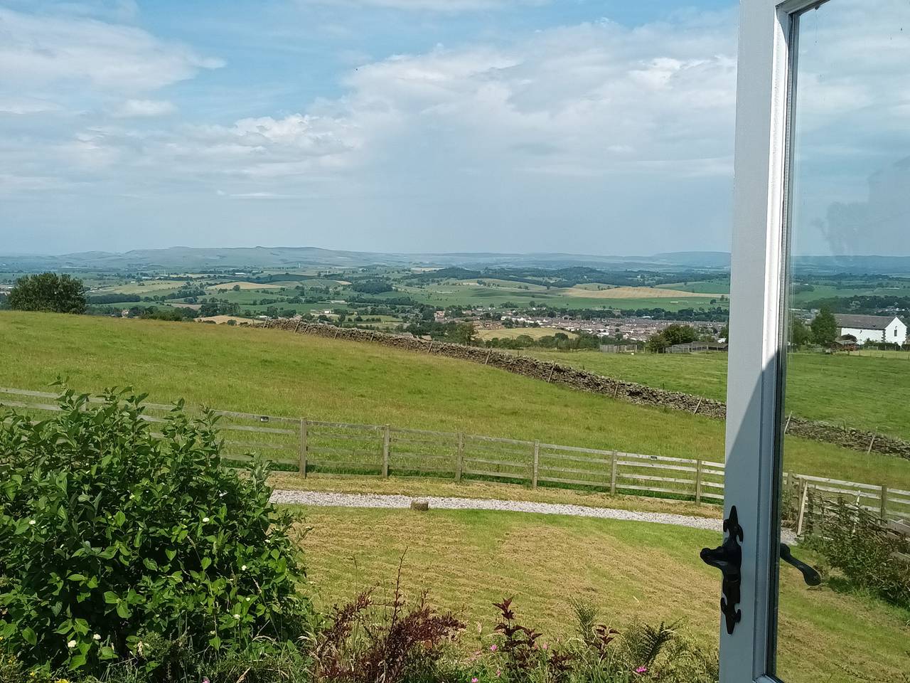 The Journeyman Luxury Shepherds Hut in Lancashire